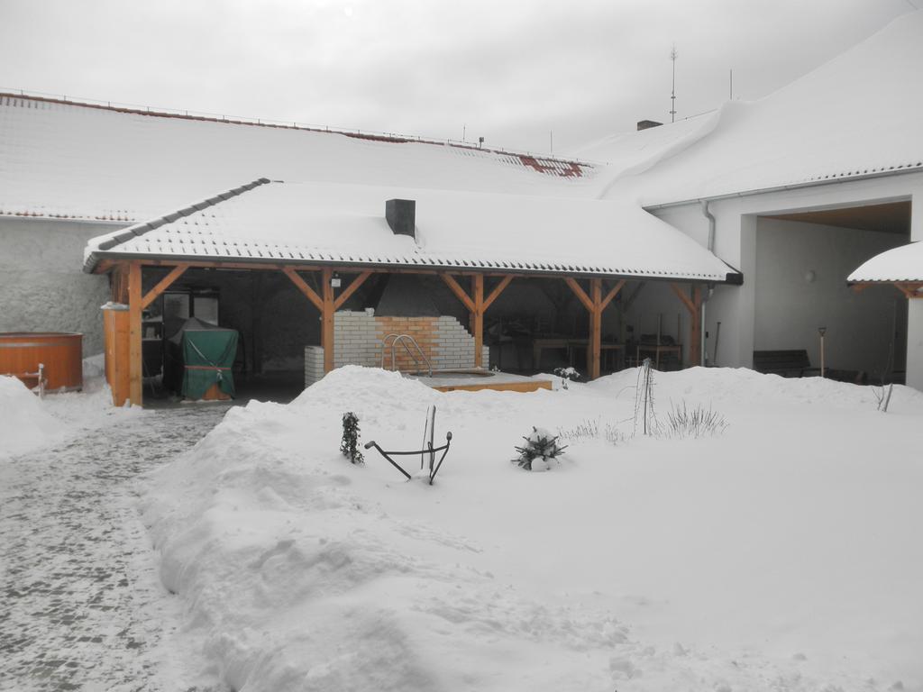 Hotel Statek 3 - Wellness&Spa Hluboká nad Vltavou Exterior foto